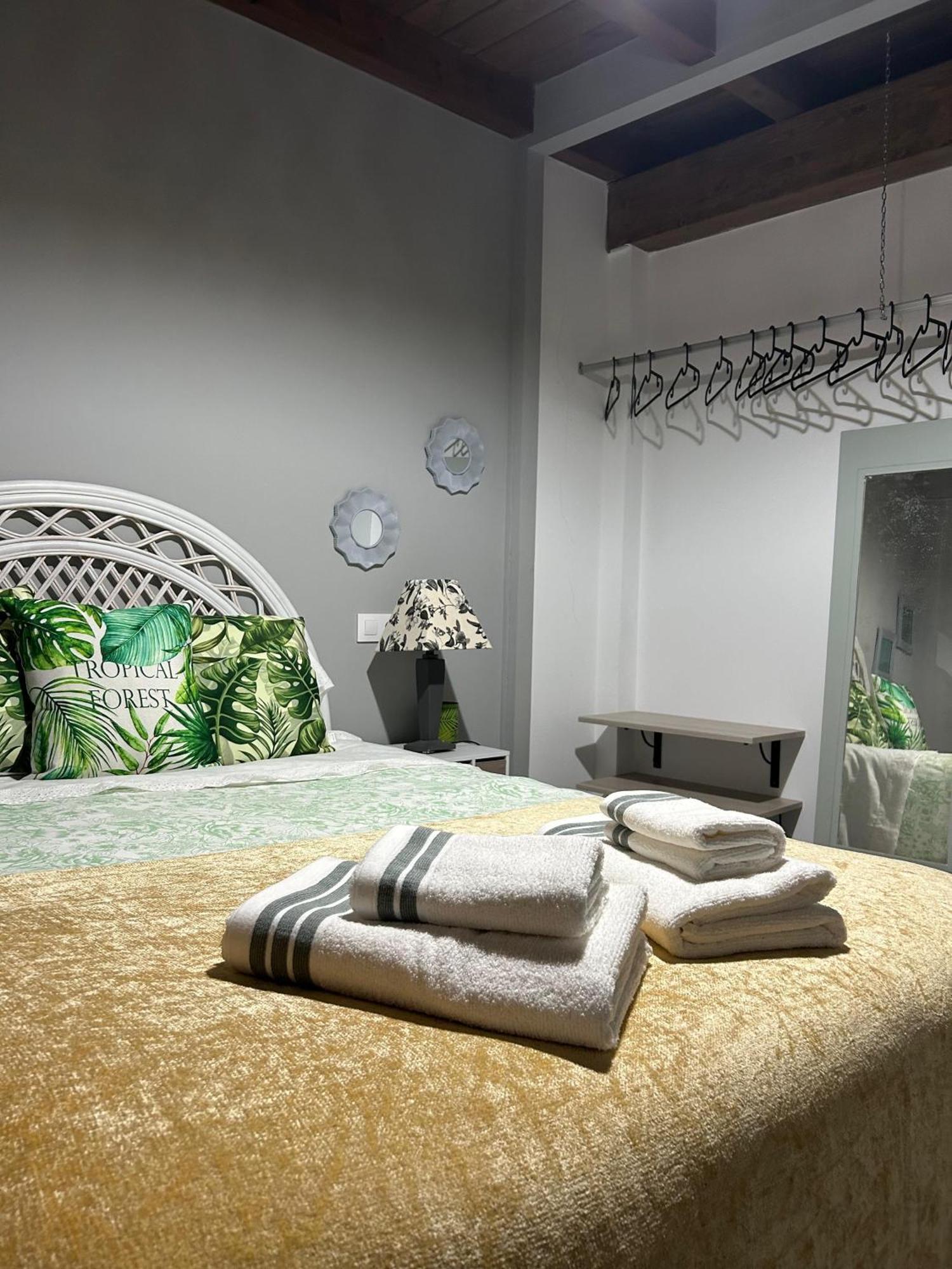 Casa Misi Villa Candeleda Ngoại thất bức ảnh